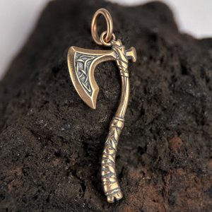 VÁLEČNÁ SEKERA, PŘÍVĚŠEK BRONZ - PŘÍVĚSKY - ŠPERKY