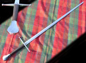 VIOLLET LE DUC, JEDEN A PŮLRUČNÍ MEČ, DLE ORIGINÁLU - STŘEDOVĚKÉ MEČE - ZBRANĚ