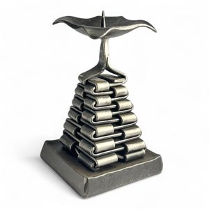 PYRAMIDA, KOVANÝ SVÍCEN - KOVANÉ VÝROBKY - KOVÁŘSTVÍ A MINCE