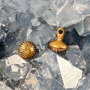 VIKINSKÝ KNOFLÍK, BIRKA, ŠVÉDSKO BRONZ - BROŽE A KNOFLÍKY - ŠPERKY