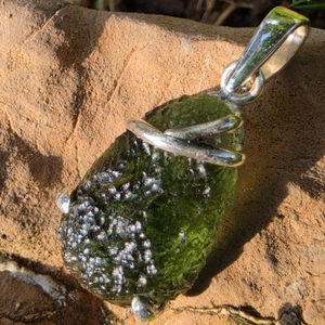 Silberanhänger mit Moldavit, Silber 925