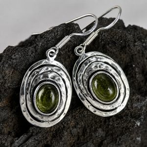 STŘÍBRNÉ NÁUŠNICE S VLTAVÍNEM, STUDÁNKY, AG 925 - ŠPERKY S VLTAVÍNY - STŘÍBRNÉ ŠPERKY