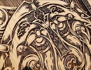 VLK VIKING NÁSTĚNNÁ DEKORACE 32X46 DUB PÁLENÝ - DŘEVĚNÉ OBRAZY - HOME DECOR
