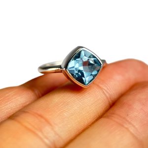 ARTCIC, PRSTEN, MODRÝ TOPAZ, STŘÍBRO 925/1000 - PRSTENY - STŘÍBRNÉ ŠPERKY