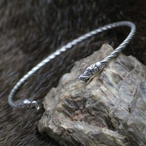 BESTIE Z BURGU, STŘÍBRNÝ NÁKRČNÍK, AG 925, 83 G - TORQUESY - STŘÍBRNÉ ŠPERKY