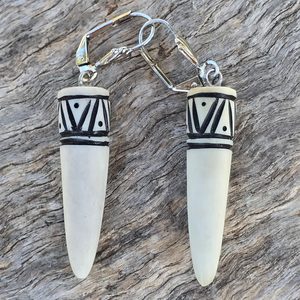 JELENÍ ŠPICE, NÁUŠNICE, PAROH - KOST A PAROH - ŠPERKY