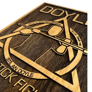 DOYLE STYLE - IRISH STICK FIGHTING, NÁSTĚNNÁ DEKORACE 32 X 45 CM - OBRAZY - HOME DECOR