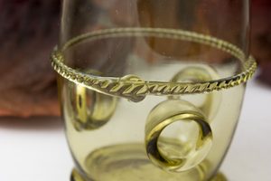 POHÁR, LESNÍ SKLO, STŘEDNÍ EVROPA, 16. STOLETÍ - HISTORICKÉ SKLO - STOLOVÁNÍ