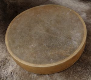 ŠAMANSKÝ RÁMOVÝ BUBEN - Ø 40 CM KOZÍ KŮŽE - BUBNY - TÁBOŘENÍ A ŘEMESLA
