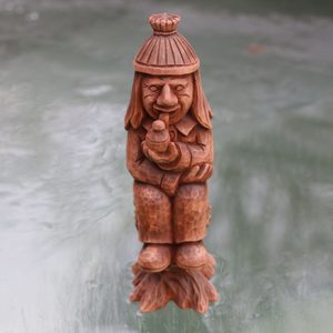 VODNÍK, DŘEVĚNÁ VYŘEZÁVANÁ FIGURKA Z VALAŠSKA 16 CM - SOŠKY, RELIÉFY, TRUHLY - HOME DECOR