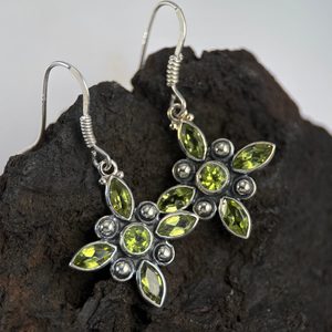 VICENZA, STŘÍBRNÉ NÁUŠNICE, PERIDOT, AG 925/1000 - NÁUŠNICE - STŘÍBRNÉ ŠPERKY