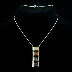 WIOLA, STŘÍBRNÝ NÁHRDELNÍK S JANTAREM, AG 925 - ŠPERKY S JANTAREM - STŘÍBRNÉ ŠPERKY