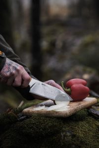 NŮŽ DELE HELLE - BUSHCRAFT NOŽE - ZBRANĚ