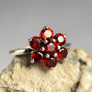 ROSA, PRSTEN, GRANÁT STŘÍBRO 925/1000 - PRSTENY - STŘÍBRNÉ ŠPERKY