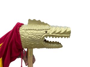 ŘÍMSKÝ STANDARD DRACO – SYMBOL MOCI A ODVAHY - VLAJKY A KOROUHVE - MÓDA