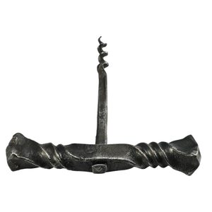 KOVANÁ VÝVRTKA NA VÍNO - KOVANÉ VÝROBKY - KOVÁŘSTVÍ A MINCE