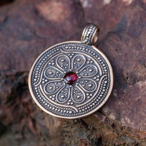 VESNA, SLOVANSKÝ ŠPERK, BRONZ GRANÁT - PŘÍVĚSKY - ŠPERKY