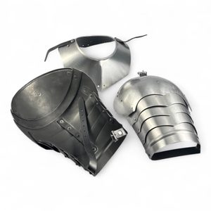 NÁKRČNÍK A RAMENA - OSTATNÍ ČÁSTI ZBROJE - ZBROJE