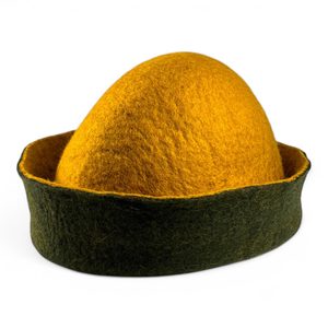 STŘEDOVĚKÁ PLSTĚNÁ ČEPICE, VLNA - POKRÝVKY HLAVY - MÓDA