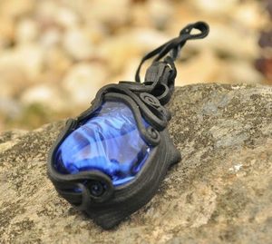 MODRÁ SÍLA - FANTASY AMULET - PŘÍVĚSKY - ŠPERKY