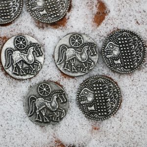 KELTSKÁ TETRADRACHMA, NORIKUM, REPLIKA - MINCE, NUMISMATIKA{% if kategorie.adresa_nazvy[0] != zbozi.kategorie.nazev %} - KOVÁŘSTVÍ{% endif %}