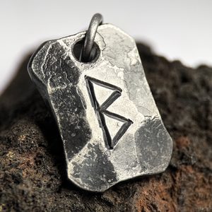 BERKANO, KOVANÁ RUNA, AMULET - KOVANÉ ŠPERKY - ŠPERKY