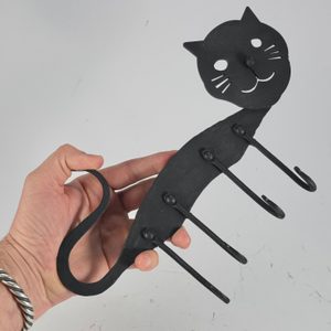 KOVANÝ VĚŠÁK KOČKA - KOVANÉ BYTOVÉ DOPLŇKY - KOVÁŘSTVÍ A MINCE