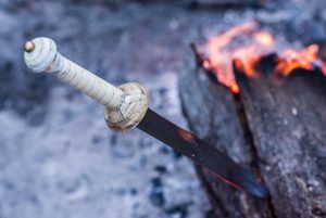 GLADIATOR, TUPÁ REPLIKA - STAROVĚKÉ MEČE{% if kategorie.adresa_nazvy[0] != zbozi.kategorie.nazev %} - MEČE, NOŽE, DÝKY, SEKERY, LUKY{% endif %}