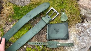 ŠTIKA, KOŽENÝ RYBÁŘSKÝ OPASEK, ZDOBENÝ - OPASKY Z KŮŽE - SEDLÁŘSTVÍ