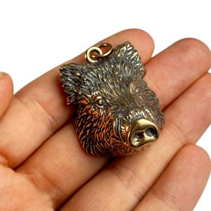 DIVOČÁK - KANEC, MASIVNÍ AMULET KANČÍ HLAVA BRONZ - PŘÍVĚSKY - ŠPERKY