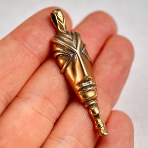 KELTSKÁ HLAVA, REPRODUKCE DLE SPONY, MIKULOVICE, BRONZOVÝ AMULET - PŘÍVĚSKY - ŠPERKY