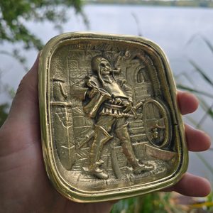 POPELNÍK HISTORICKÝ - MOSAZ, VÁLEČÍK Z TŘICTÍLETÉ VÁLKY - KOVOVÉ FIGURKY A DEKORACE - HOME DECOR