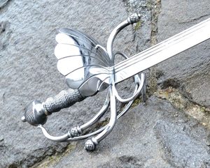 MUŠLOVÝ TESÁK, PŘESNÁ KOPIE, NĚMECKO, KONEC 16. STOLETÍ - RAPÍRY A ŠAVLE - ZBRANĚ