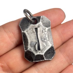 ISA, KOVANÁ RUNA, AMULET - KOVANÉ ŠPERKY - ŠPERKY