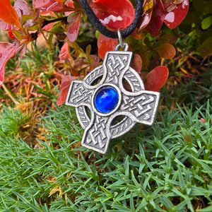 PŘÍVĚSEK KELTSKÝ KŘÍŽ, MODRÝ - KELTSKÉ AMULETY - ŠPERKY