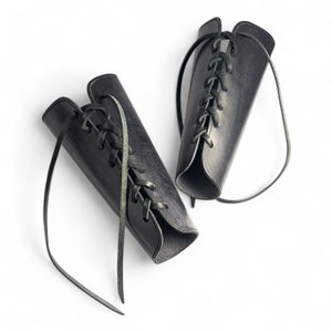 NÁTEPNÍKY - ČERNÉ, CELÉ PŘEDLOKTÍ - KOŽENÁ ZBROJ - ZBROJE