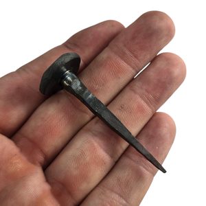 KOVANÝ HŘEBÍK, PLOCHÁ HLAVA 20MM - KOVANÉ VÝROBKY - KOVÁŘSTVÍ A MINCE