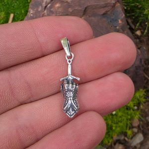 Silver Pendant, Knight’s Gauntlet Ag 925