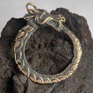JORMUNGANDR, HAD Z MIDGARDU, UROBOROS, BRONZOVÝ AMULET - PŘÍVĚSKY - ŠPERKY