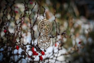 VEGVÍSIR - ISLANDSKÁ RUNA, NÁUŠNICE BRONZ - NÁUŠNICE - ŠPERKY