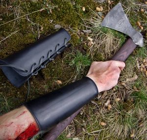 NÁTEPNÍKY - ČERNÉ, CELÉ PŘEDLOKTÍ - KOŽENÁ ZBROJ - ZBROJE