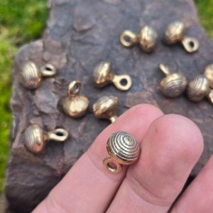 KNOFLÍK, STŘEDOVĚKÁ REPLIKA XVI. - XVII. STOLETÍ, BRONZ - BROŽE A KNOFLÍKY - ŠPERKY