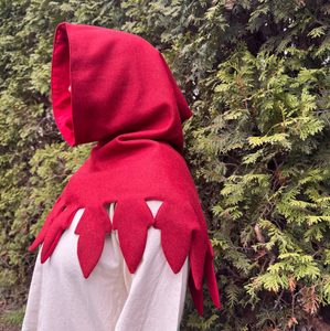 KÁPĚ STŘEDOVĚKÁ, ČERVENÁ, XV. STOLETÍ - POKRÝVKY HLAVY - MÓDA