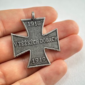 KŘÍŽ V TĚŽKÝCH DOBÁCH 1918-1919, REPRODUKCE - VŠECHNY AMULETY, VLASTNÍ VÝROBA - ŠPERKY