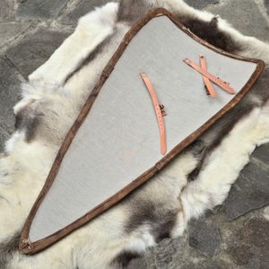 MANDLOVÝ NORMANSKÝ ŠTÍT, POTAŽENÝ LNEM - ŠTÍTY STŘEDOVĚKÉ - ZBROJE
