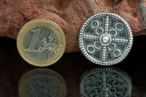 SLUNEČNÍ KRUH, OPPIDUM ZÁVIST, STŘÍBRNÝ PŘÍVĚSEK, AG 925 - PŘÍVĚSKY - STŘÍBRNÉ ŠPERKY