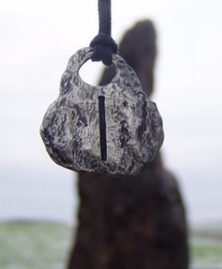 ISA - RUNOVÝ AMULET - RUNY - ŠPERKY
