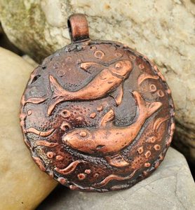 RYBY, MĚSÍČNÍ ZNAMENÍ, AMULET - MĚSÍČNÍ ZNAMENÍ{% if kategorie.adresa_nazvy[0] != zbozi.kategorie.nazev %} - ŠPERKY - BRONZ, ZINEK, BIŽUTERIE{% endif %}