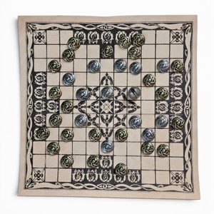 HNEFATAFL - VIKINSKÉ ŠACHY S HRACÍMI KAMENY - VIKINSKÉ DESKOVÉ HRY - HRY A KNIHY