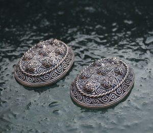 VIKINSKÁ ŽELVÍ BROŽ, HEDEBY, BRONZ - PÁR - BROŽE A KNOFLÍKY - ŠPERKY